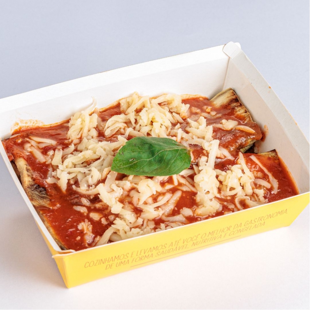 LASANHA DE BERINJELA AO SUGO