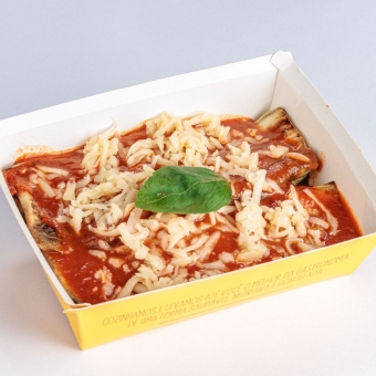 LASANHA DE BERINJELA AO SUGO