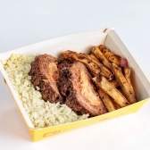 ROCAMBOLE DE CARNE / ARROZ DE COUVE FLOR / BATATA DOCE RUSTICA ASSADA